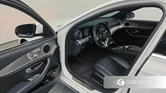 Mercedes-Benz E-Class W213 id 4285796 из Кореи 30