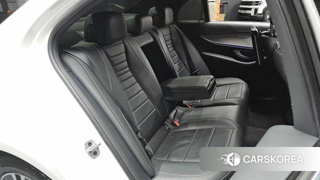Mercedes-Benz E-Class W213 id 4519370 из Кореи 31