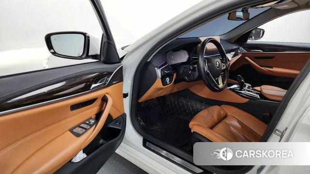 BMW 5 Series (G30) id 3860231 из Кореи 20