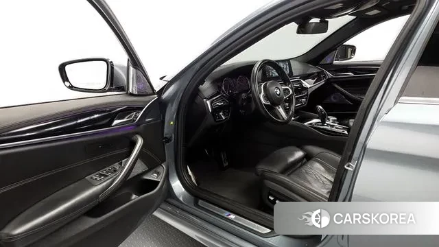 BMW 5 Series (G30) id 3761046 из Кореи 20