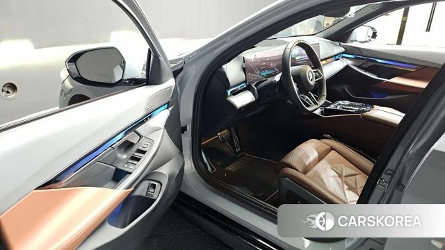 BMW 5 Series (G60) id 3850358 из Кореи 20