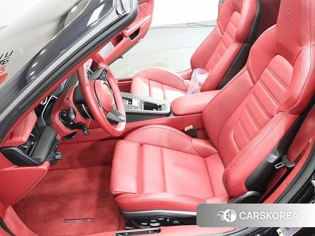 Porsche 911(992) id 4720590 из Кореи 20