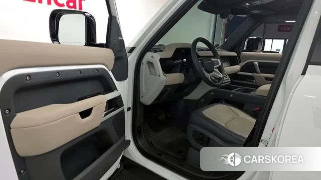 Land Rover Defender (L663) id 3174279 из Кореи 20