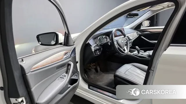 BMW 5 Series (G30) id 3144876 из Кореи 20