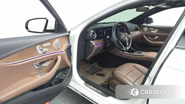 Mercedes-Benz E-Class W213 id 3914702 из Кореи 21