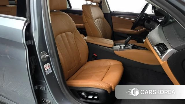 BMW 5 Series (G30) id 3853008 из Кореи 20