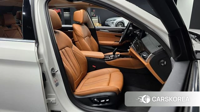 BMW 5 Series (G30) id 3965280 из Кореи 20