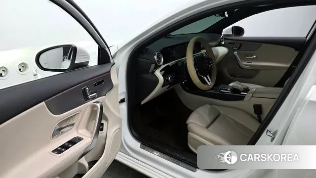 Mercedes-Benz A-Class W177 id 3606324 из Кореи 20