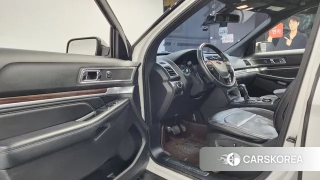 Ford Explorer id 3703978 из Кореи 20