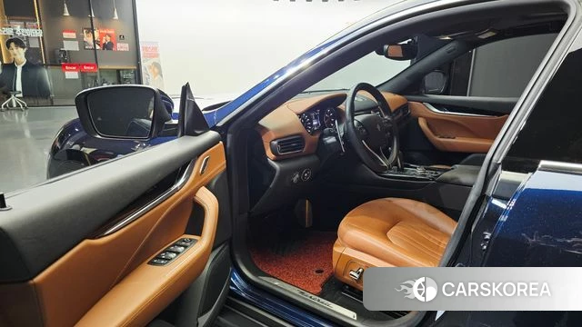 Maserati Levante id 4567289 из Кореи 36