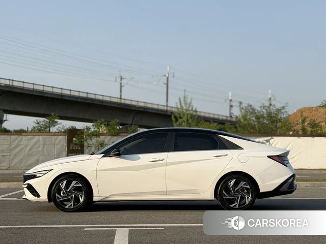 Hyundai Elantra id 4221710 из Китая 18