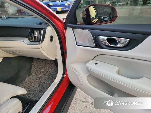 Volvo V60 Cross-Country 2nd Generation id 3832881 из Кореи 13