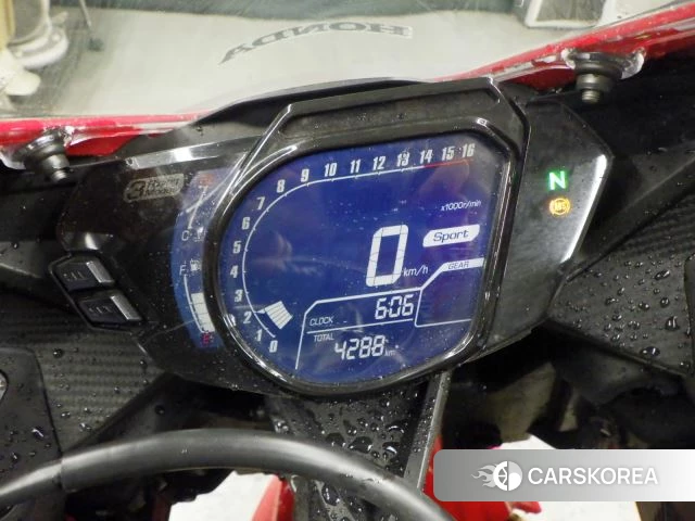Проданный Honda CBR250RR ABS id 3946918 из Японии, фото 34