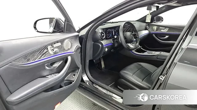Mercedes-Benz E-Class W213 id 3478618 из Кореи 20