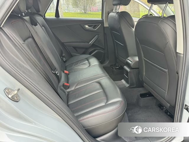 Audi Q2L id 4259324 из Китая 23
