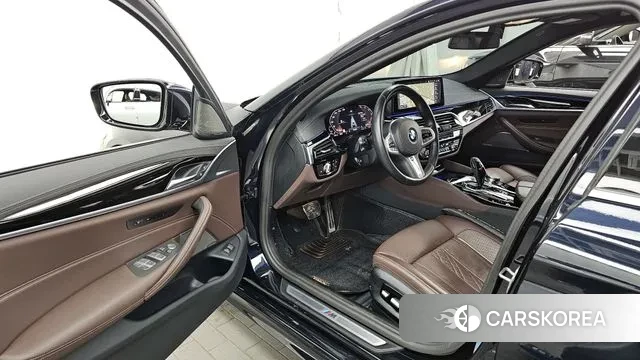 BMW 5 Series (G30) id 3555496 из Кореи 20