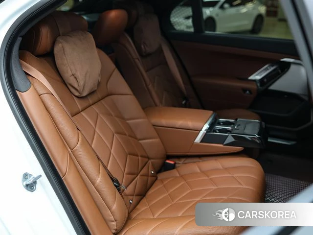 BMW 7 Series (G70) id 4511130 из Кореи 20