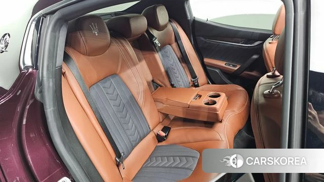 Maserati Ghibli id 4672460 из Кореи 31