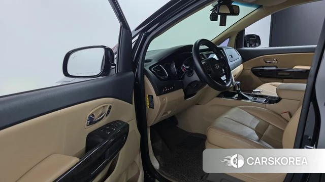 Kia The New Carnival id 4882380 из Кореи 20