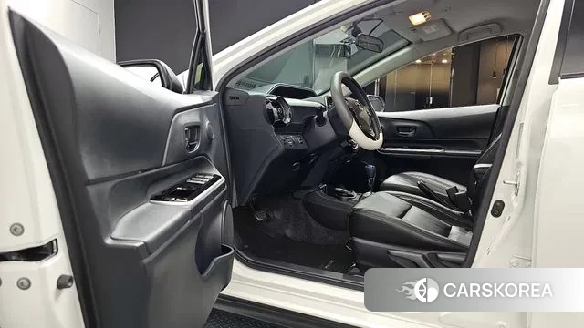 Toyota Prius C id 3374206 из Кореи 20