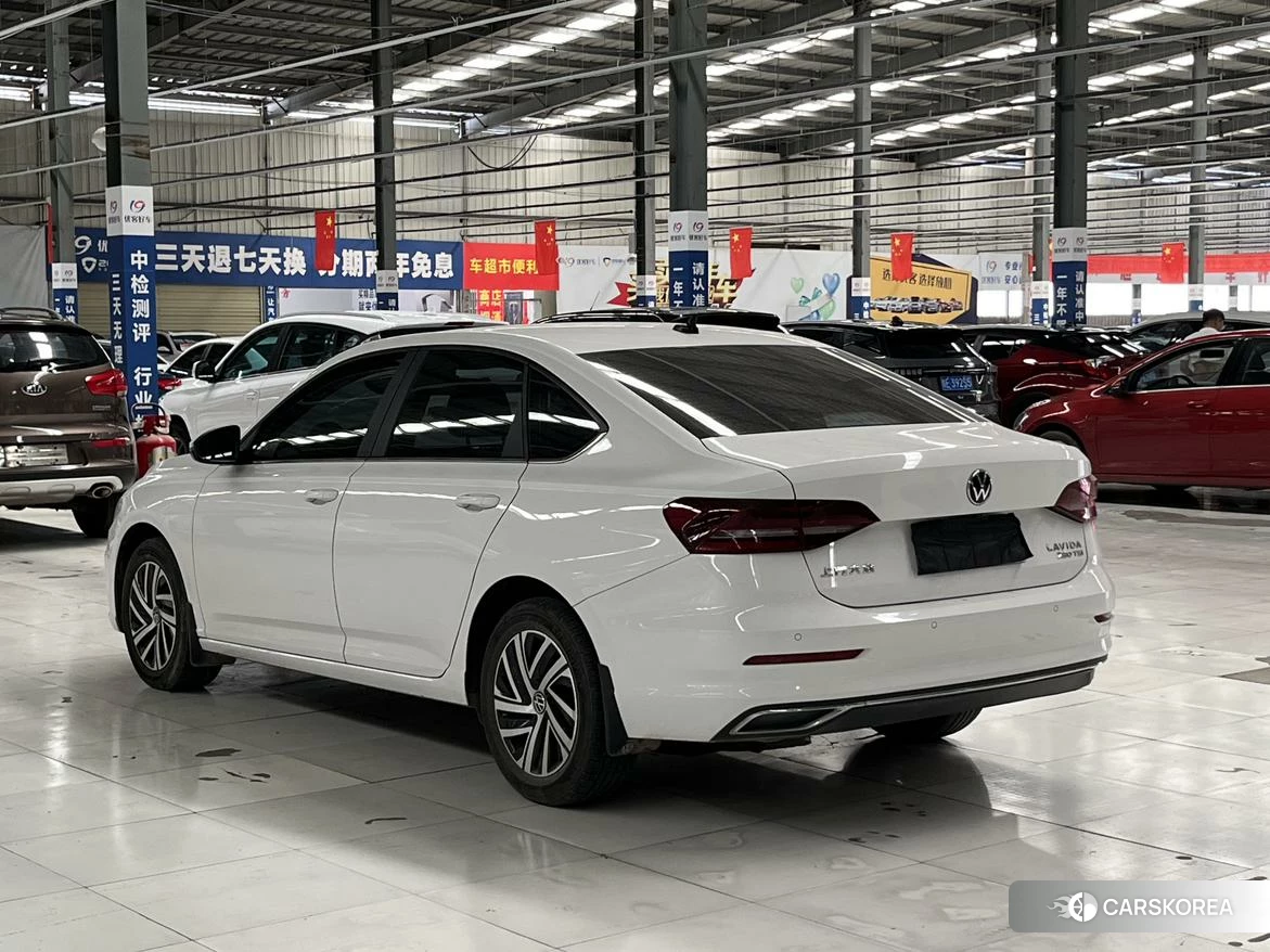Volkswagen Lavida id 4515087 из Китая 17