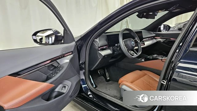 BMW i5 (G60) id 4230211 из Кореи 34