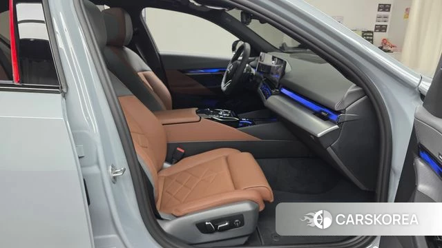 BMW 5 Series (G60) id 4729652 из Кореи 34