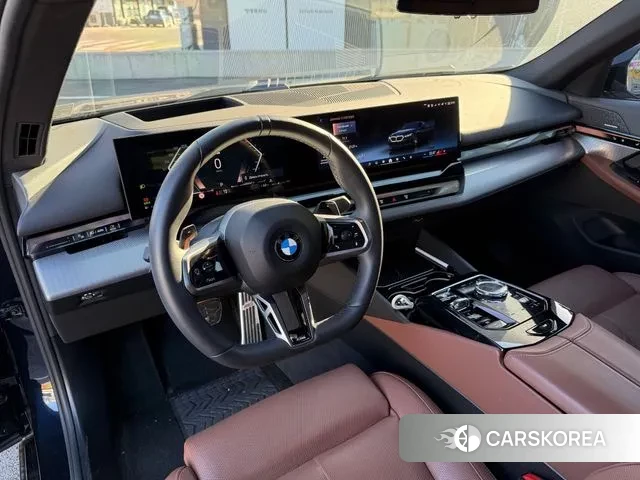 BMW 5 Series (G60) id 3487352 из Кореи 15