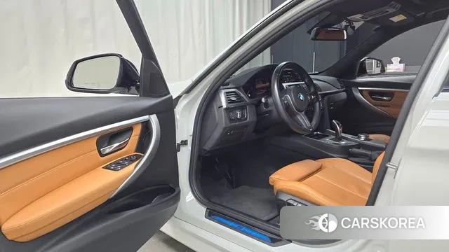 BMW 3 Series (F30) id 3773222 из Кореи 20