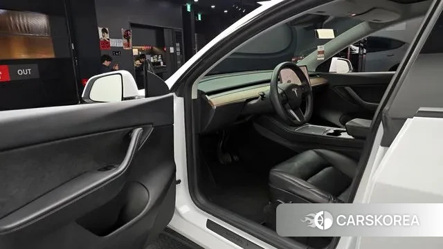 Tesla Model Y id 3478937 из Кореи 20