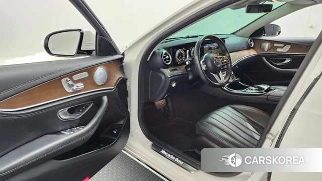 Mercedes-Benz E-Class W213 id 3861359 из Кореи 20