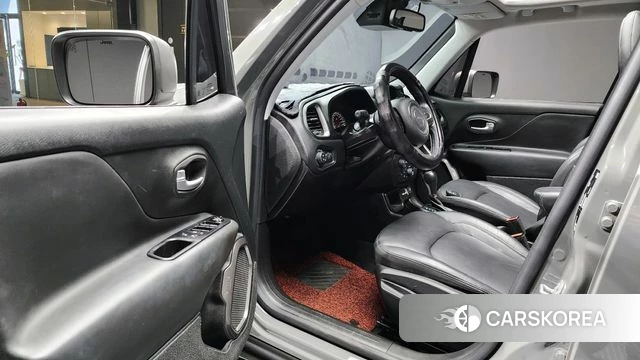 Jeep Renegade id 3955316 из Кореи 20