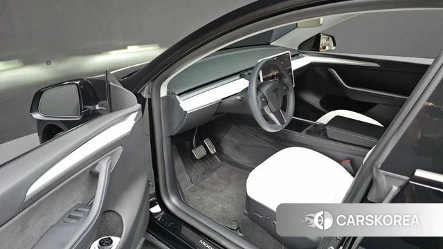 Tesla Model Y id 4414597 из Кореи 30
