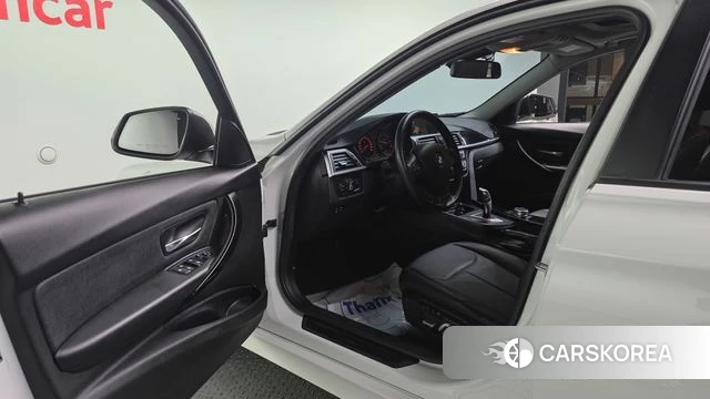 BMW 3 Series (F30) id 3845878 из Кореи 20