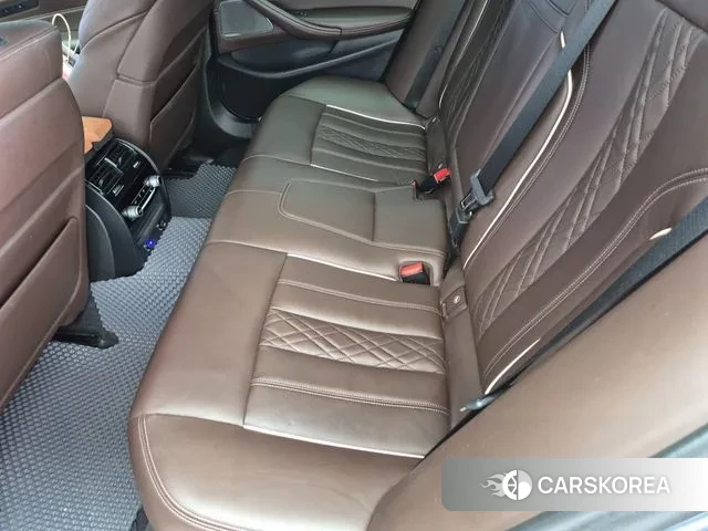 BMW 5 Series (G30) id 3209887 из Кореи 20