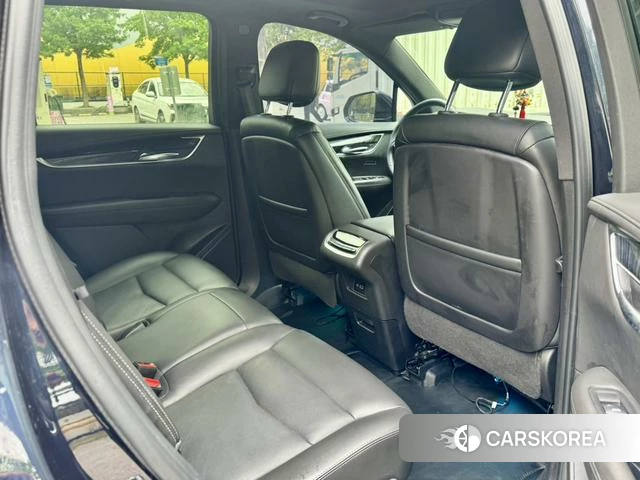 Cadillac XT6 id 4182739 из Китая 14