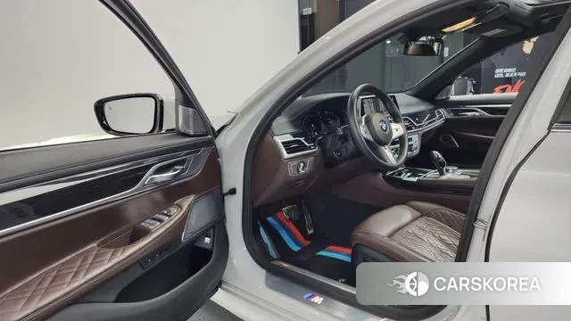 BMW 7 Series (G11) id 3685573 из Кореи 20