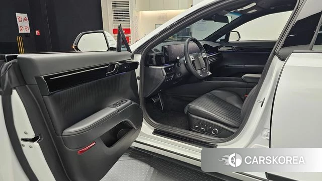 Hyundai Grandeur (GN7) id 3939918 из Кореи 20