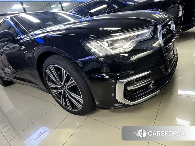 Audi A6L id 4353814 из Китая 11