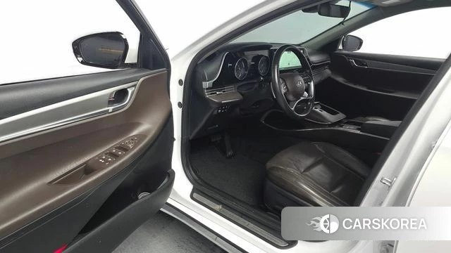 Hyundai The New Grandeur IG Hybrid id 4586162 из Кореи 32