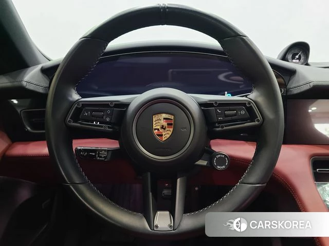 Porsche Taycan id 4177968 из Кореи 20