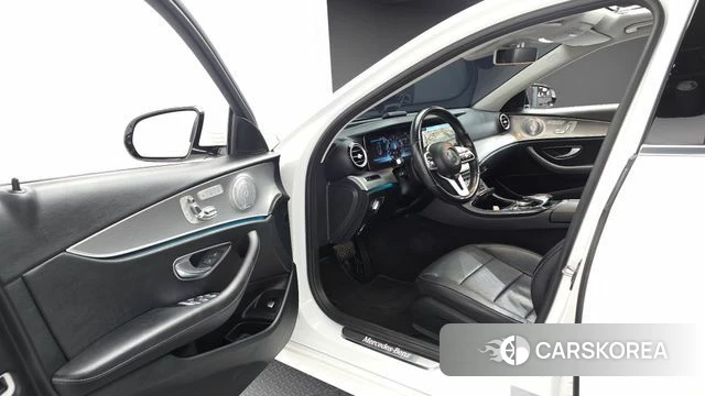 Mercedes-Benz E-Class W213 id 4713123 из Кореи 31
