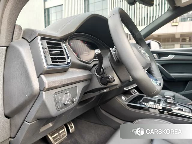 Audi Q5L id 3939262 из Китая 19