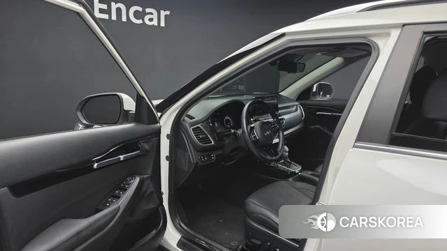Kia Seltos id 4370044 из Кореи 30