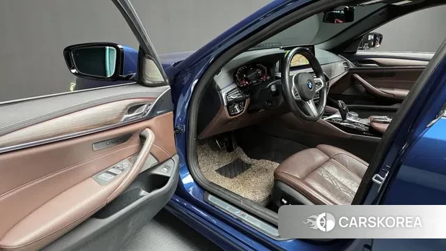 BMW 5 Series (G30) id 3479401 из Кореи 20