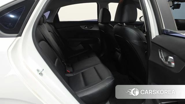 Kia Come New K3 id 4721719 из Кореи 32