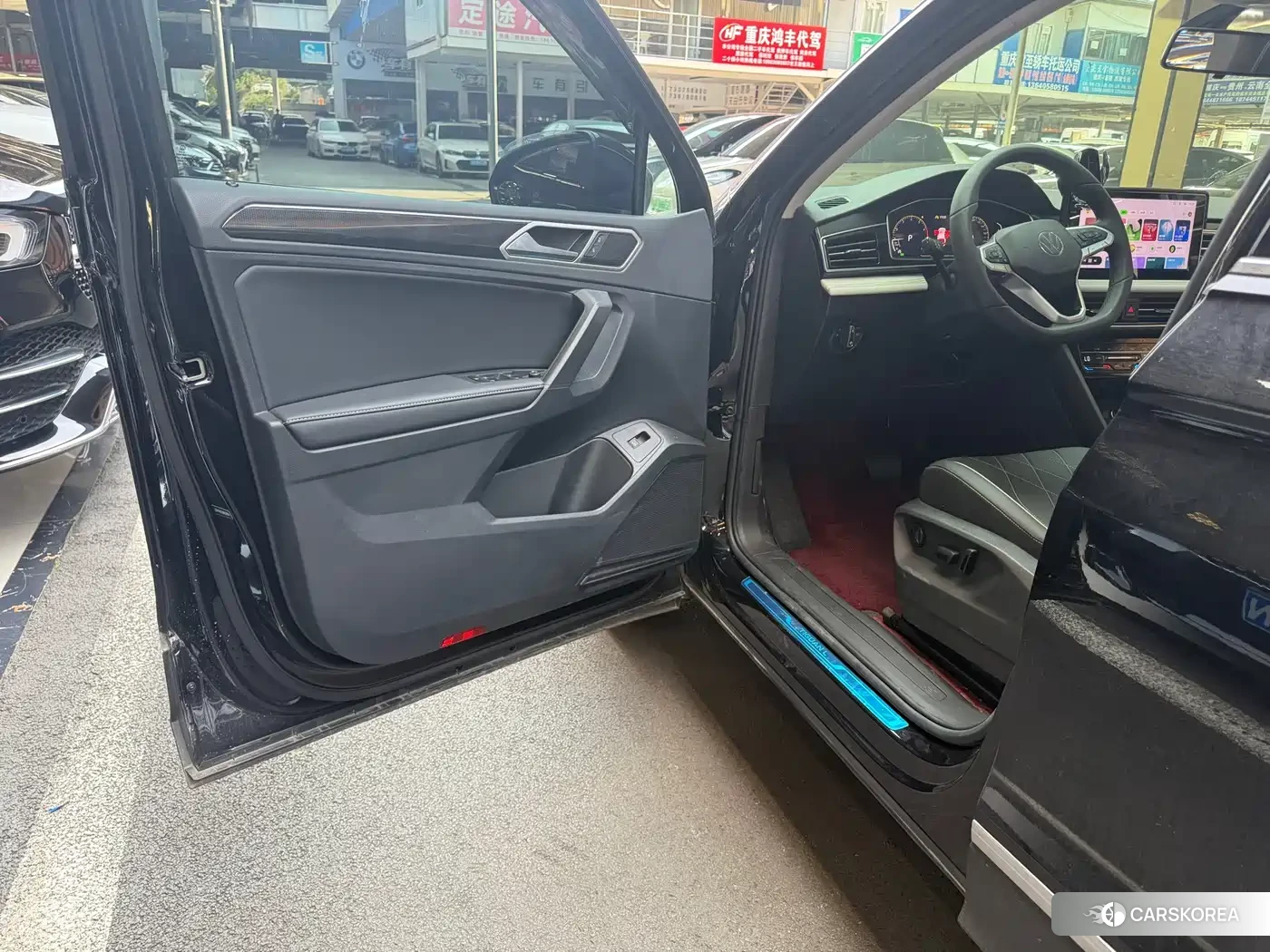 Volkswagen Tiguan L id 4570510 из Китая 19