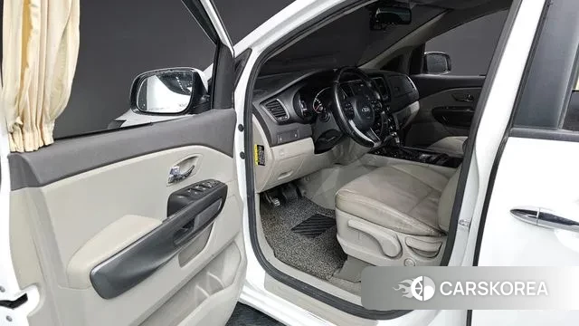 Kia All New Carnival id 3737392 из Кореи 20