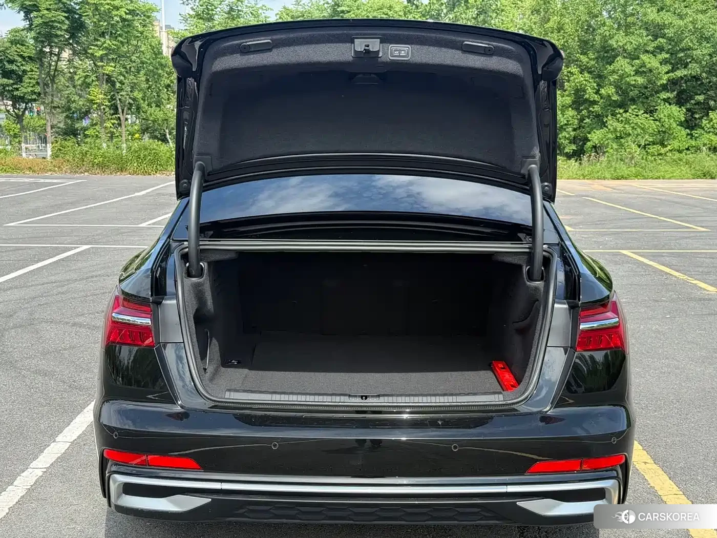 Audi A6L id 4545632 из Китая 20