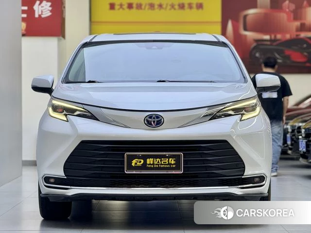Toyota Saina id 4263509 из Китая 13